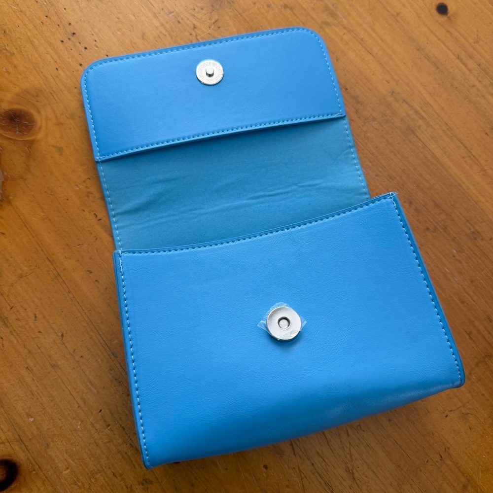 Valfre Blue Angel Graphic Pouch - Picture 2 of 4
